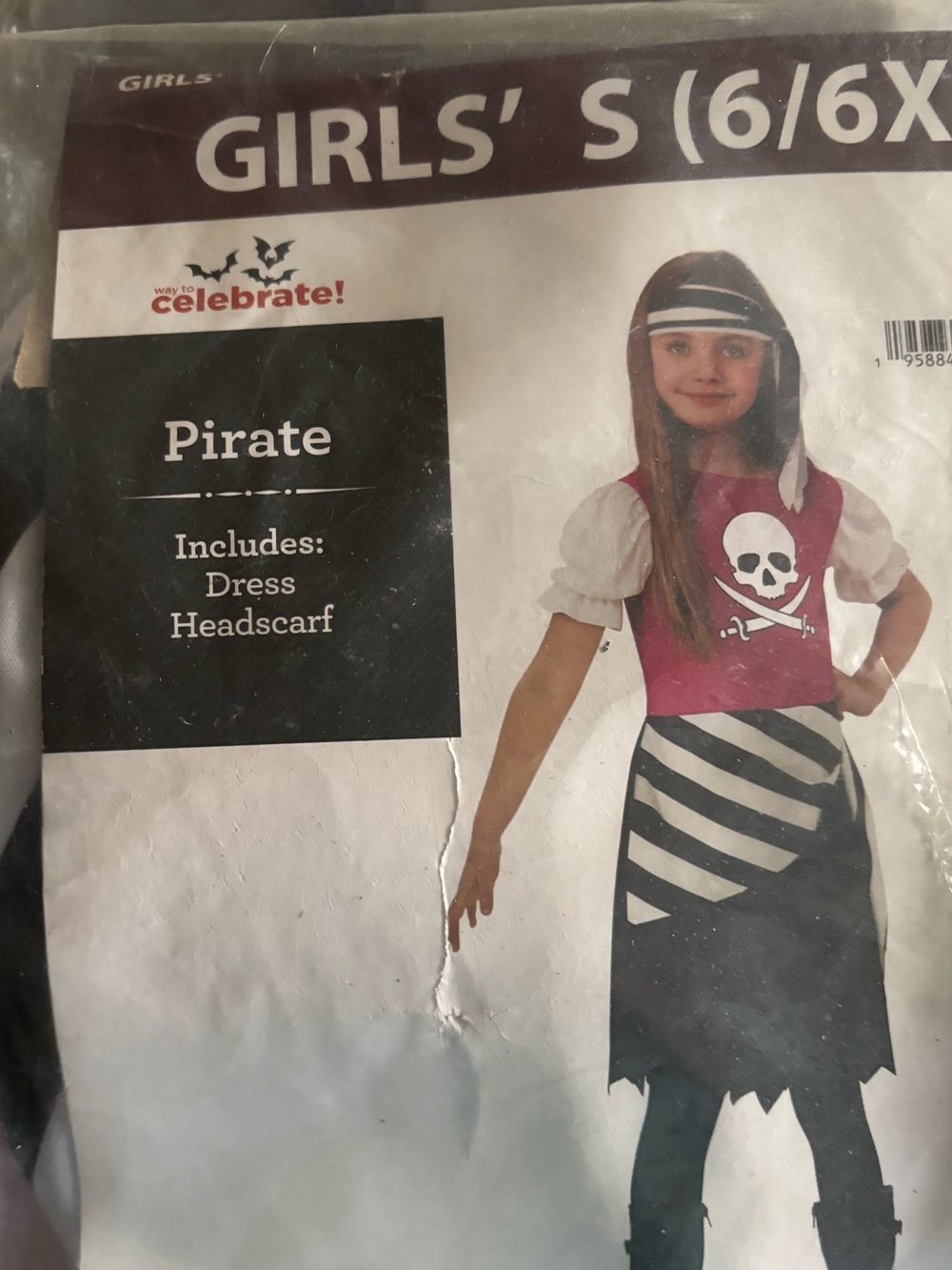 Girls' Pirate Costume Set in Pink and Black - Way to Celebrate!
Size Small Girl